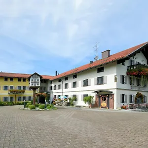 3* Отель Neuwirt